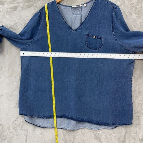 Soft Surroundings V-Neck Tencel Roll Tab Sleeve Blue Chambray Boho Top - Picture 11 of 11